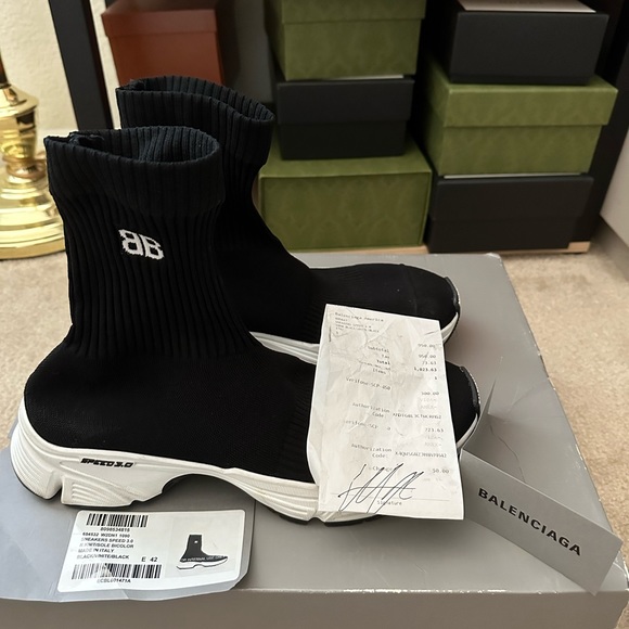 Used, come with box, receipt.Size 42 - Picture 2 of 11